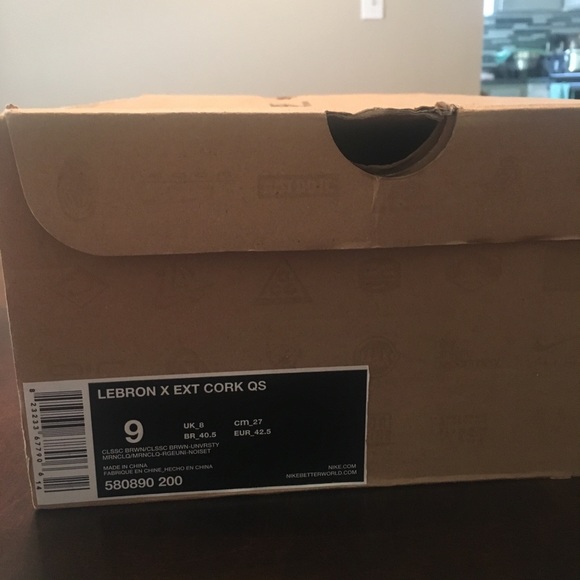 Nike LeBron X Cork QS - Picture 3 of 4